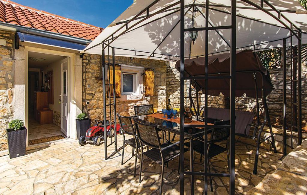 Apartamento Holiday House Carpe Diem Pula Exterior foto