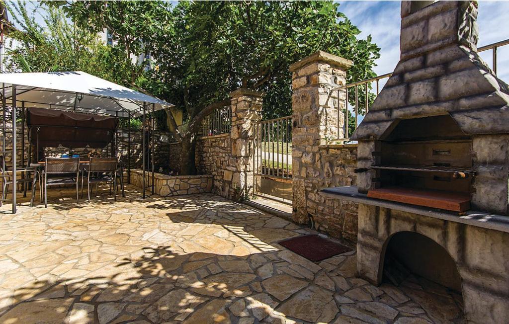 Apartamento Holiday House Carpe Diem Pula Exterior foto