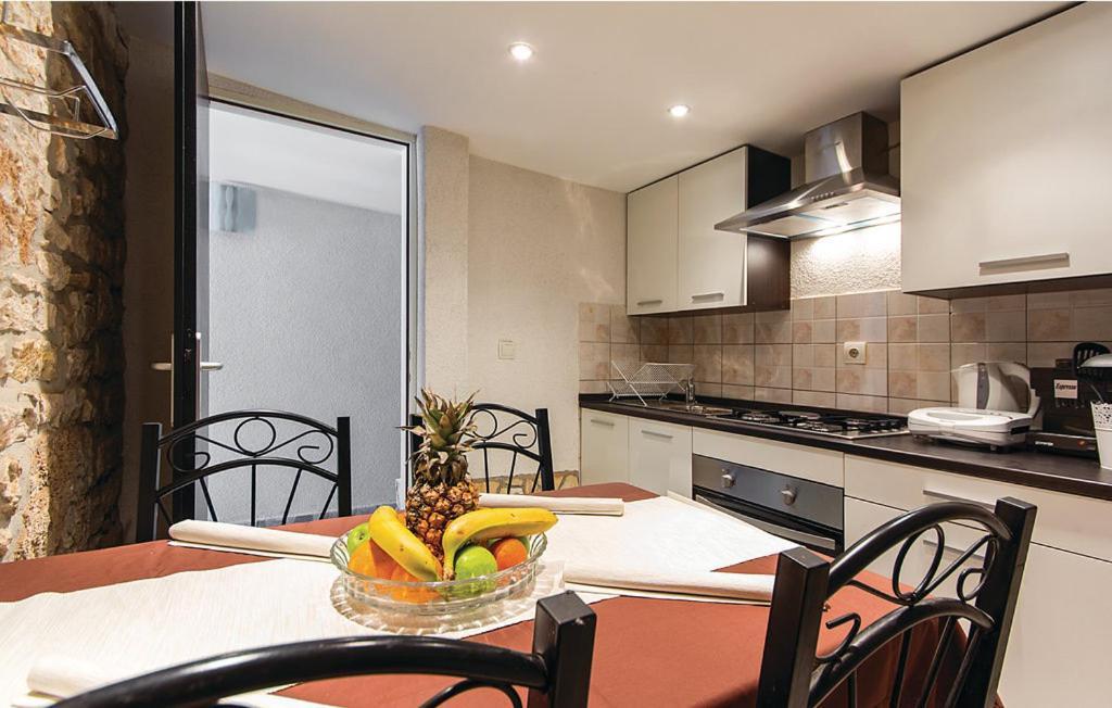 Apartamento Holiday House Carpe Diem Pula Exterior foto