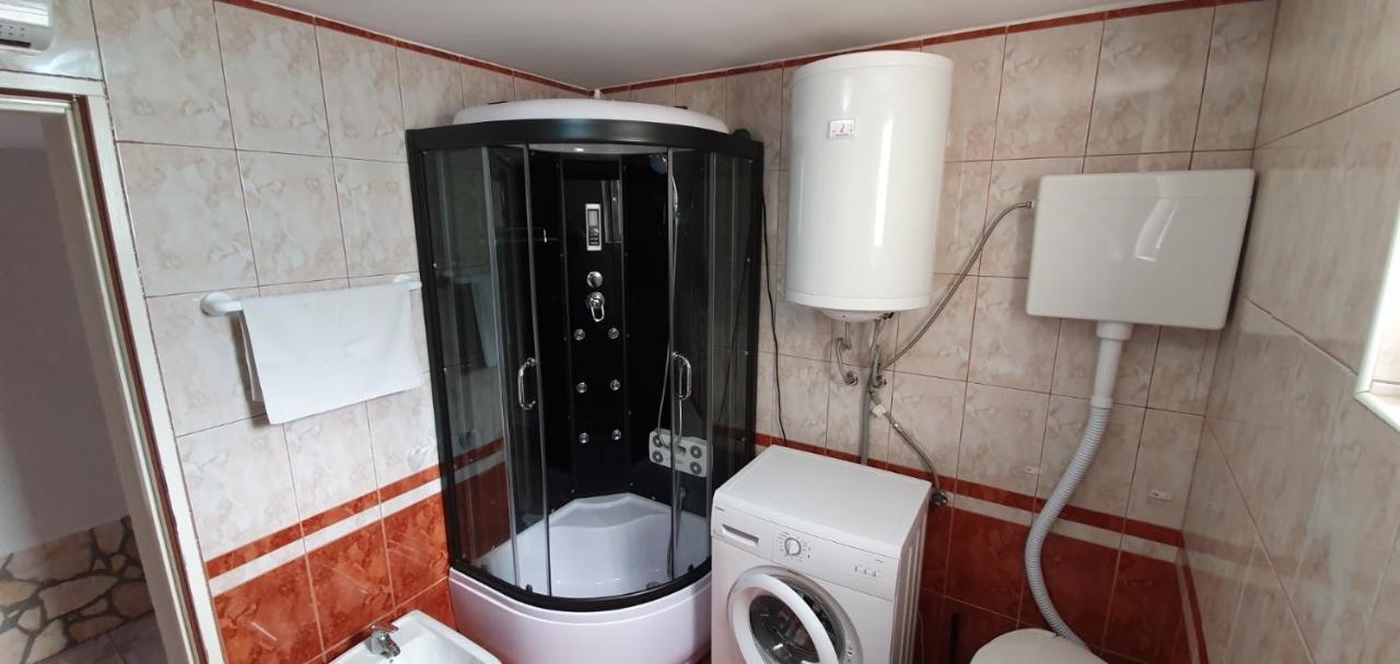 Apartamento Holiday House Carpe Diem Pula Exterior foto